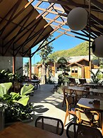 Batatu Resort - Adults Only