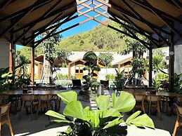 Batatu Resort - Adults Only