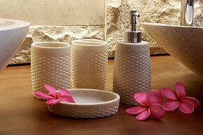 Batatu Resort - Adults Only