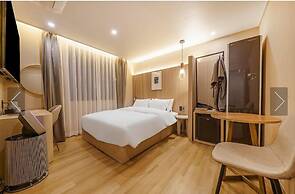 Brown Dot Hotel Yeonsan