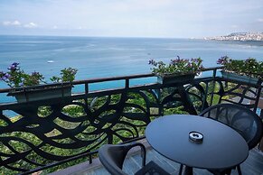 Peerless Villas Hotel