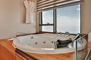 Peerless Villas Hotel