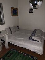 Huge and Beautiful sunny villa by beach