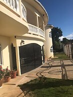 Retreat Comfortable Apartments