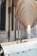 Evianne Boutique Hotel