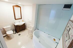 Evianne Boutique Hotel