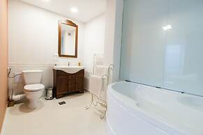 Evianne Boutique Hotel