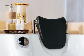 Evianne Boutique Hotel