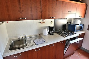 The Groom Home With Pool