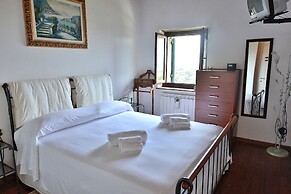 The Groom Home With Pool