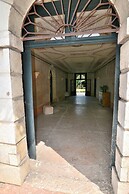 The Knight Loft With Pool