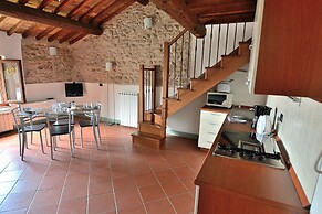 The Knight Loft With Pool