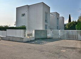 The White Apartment With Pool