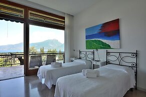 Villa Casa Madre With Pool