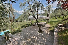 Villa Casa Madre With Pool