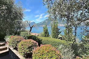 Villa Dismero With Pool