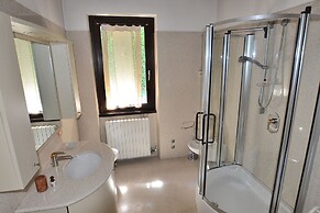 Villa Dismero With Pool