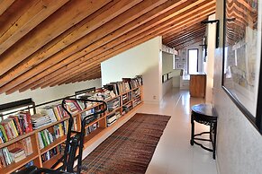 Villa Dismero With Pool