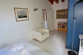 Villa Dismero With Pool