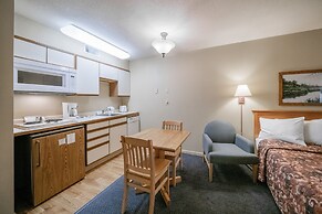 Telemark Northwoods Lodging