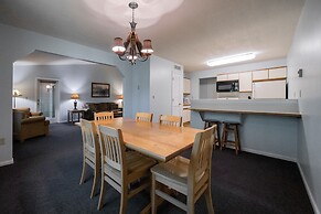 Telemark Northwoods Lodging