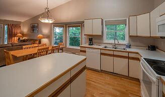 Telemark Northwoods Lodging