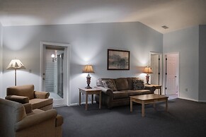 Telemark Northwoods Lodging