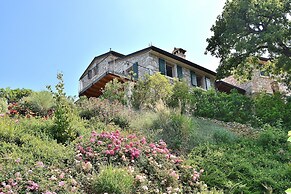 Villa il Cerro With Lake View