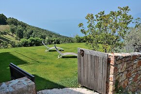 Villa il Cerro With Lake View