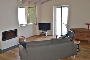 Villa il Cerro With Lake View