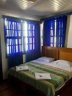 Solar Cláudio Manuel Pousada