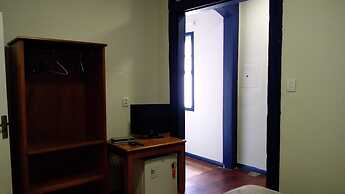 Solar Cláudio Manuel Pousada