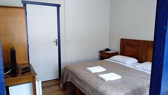 Solar Cláudio Manuel Pousada