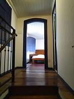 Solar Cláudio Manuel Pousada