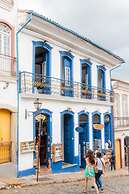 Solar Cláudio Manuel Pousada