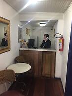 Solar Cláudio Manuel Pousada