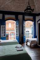 Solar Cláudio Manuel Pousada