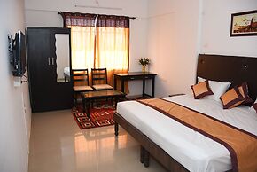 JK Rooms 132 Parkland Service Apartment