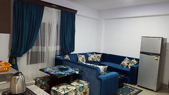 Half Moon - Sunny Dahab