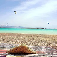 Half Moon - Sunny Dahab