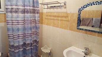 Half Moon - Sunny Dahab