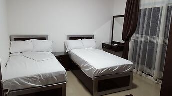 Half Moon - Sunny Dahab