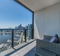 Melbourne Private Apartments - Collins Wharf Waterfront, Docklands