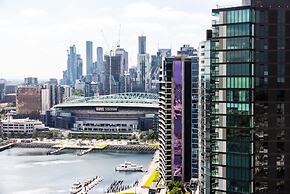Melbourne Private Apartments - Collins Wharf Waterfront, Docklands