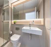 Melbourne Private Apartments - Collins Wharf Waterfront, Docklands