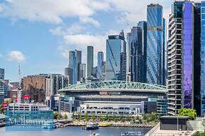 Melbourne Private Apartments - Collins Wharf Waterfront, Docklands
