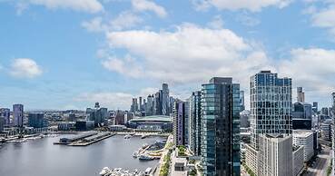 Melbourne Private Apartments - Collins Wharf Waterfront, Docklands