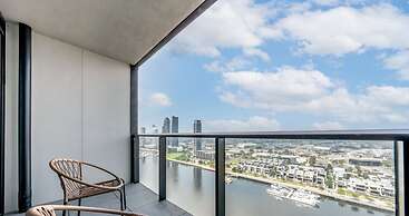 Melbourne Private Apartments - Collins Wharf Waterfront, Docklands