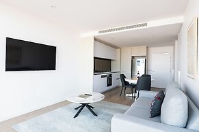 Melbourne Private Apartments - Collins Wharf Waterfront, Docklands