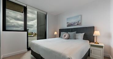 Melbourne Private Apartments - Collins Wharf Waterfront, Docklands
